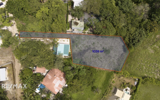 Elevated 1,038 m² Lot in Bosque del Lago – Privacy, Breeze & Open Views