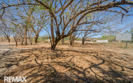 Prime Commercial Lot on Route 160 – Esperanza Intersection, Nosara