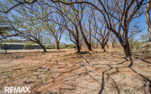 Prime Commercial Lot on Route 160 – Esperanza Intersection, Nosara