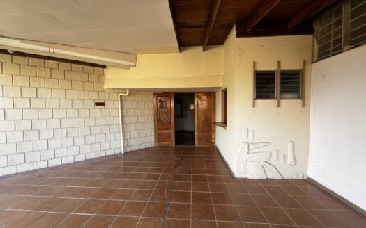 5-Bedroom Home in Nicoya Center with Commercial Potential