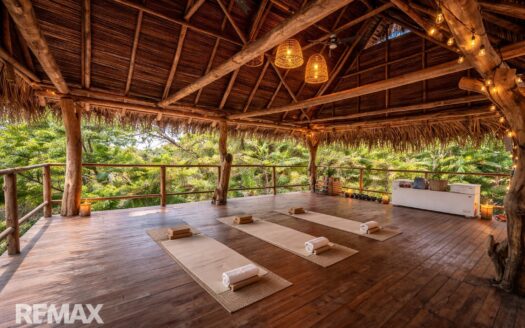 Casa Luna – Ocean View Luxury Estate on 3 Parcels in Sámara, Costa Rica