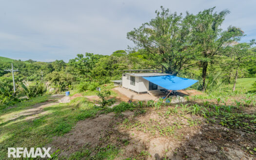 High-Visibility 1.02-Hectare Lot with 1-Bed Casita | San Fernando
